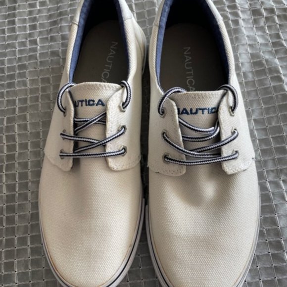 NAUTICA men low cut sneakers size 9 - Picture 1 of 3